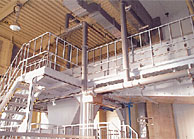 下水処理場のベルトコンベアー設備